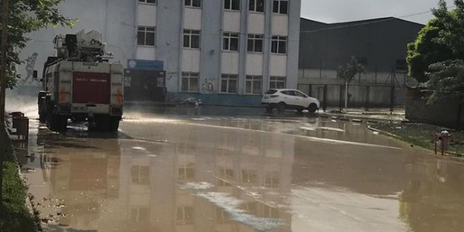 Sağanak Yağış Hayatı Olumsuz Etkiledi