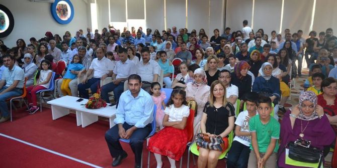 Matematik Olimpiyatlarında Dereceye Giren Öğrencilere Ödülleri Verildi