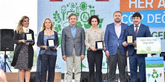 Doğa Dostu Dalgıçlar Dünya Çevre Günü’nde Haliç’te Atık Temizliği Yaptı