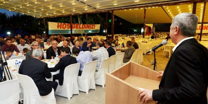 Yeşilyurt’taki Muhtarlar İftar Yemeğinde Bir Araya Geldi