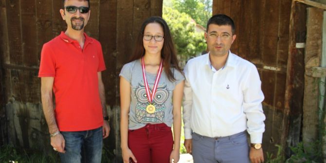 Domaniçli Teog Birincisine Bir Destekte Rektör Remzi Gören’den