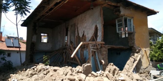 Denizli’de Kerpiç Ev Yıkımında Göçük: 1 Yaralı