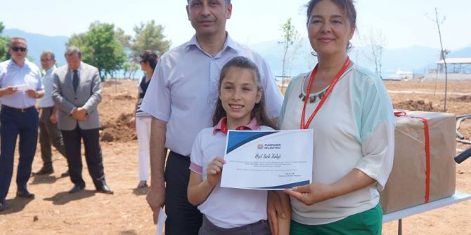 Minik Eller 1 Ton Atık Pil Topladı