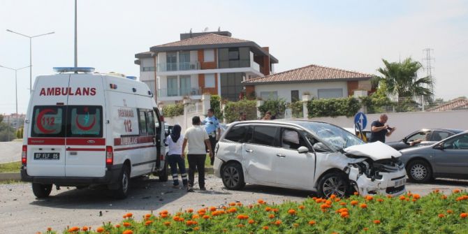 Babasının Otomobilini Kaçıran 16 Yaşındaki Çocuk Kaza Yaptı: 1 Yaralı