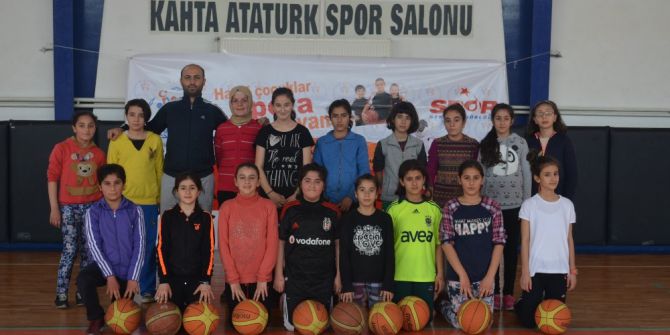 Kahta’da Yaz Spor Okulu Açıldı