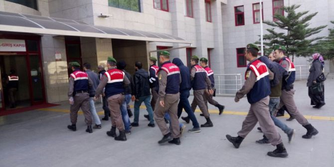 Manavgat’ta Hırsızlık Zanlıları Yakalandı