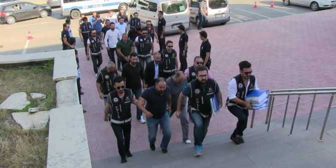 Avukat Ve 1 Polis Dahil 8 Kişi İnsan Kaçakçılığı Nedeniyle Tutuklandı