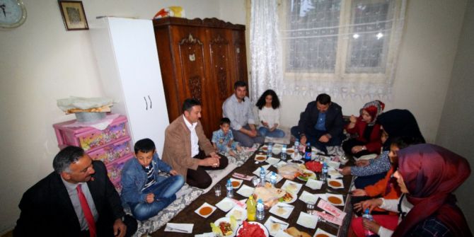 Işın Çifti İftar Ziyaretlerine Devam Ediyor