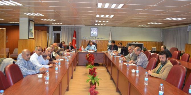 Belediye Meclisinde Ramazan Mesaisi