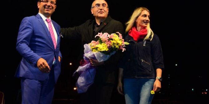 Yazar Sunay Akın: "Dünyanın En Güzel İbadethanesi İstanbul’dadır”