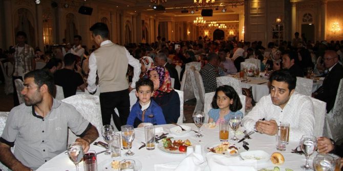 İpekyolu Belediyesinden Engellilere İftar