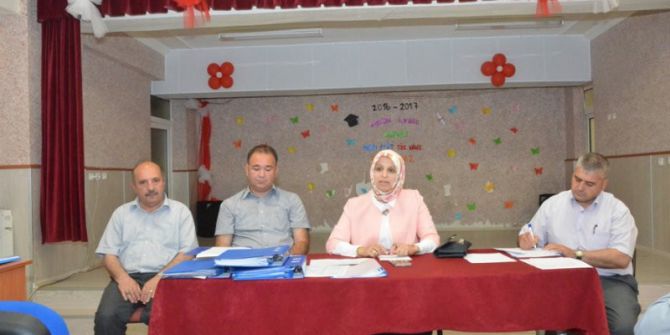 Mesleki Ve Teknik Eğitim Değerlendirme Toplantısı Yapıldı