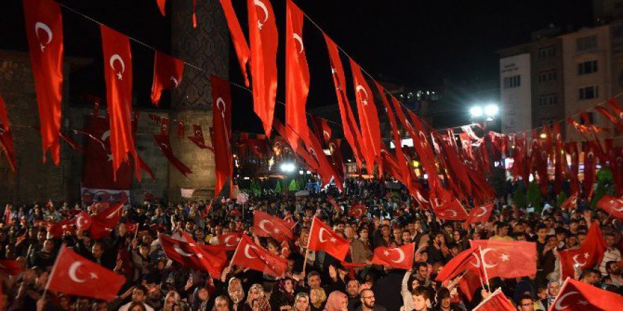 Dadaşlar Dosta Güven, Düşmana Korku Veriyor