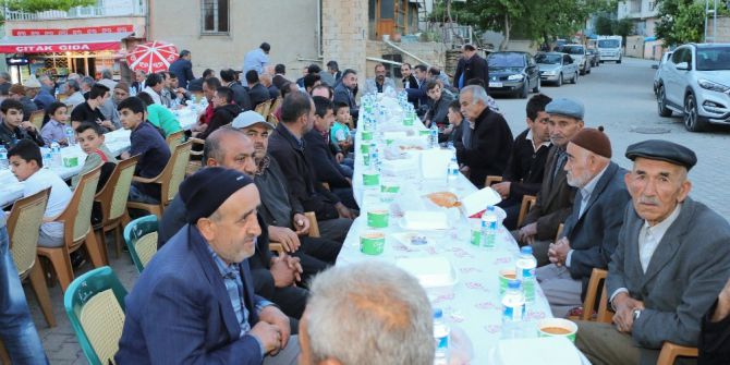 Yahyalı’da Kardeşlik Sofrası Gazibeyli’de Kuruldu