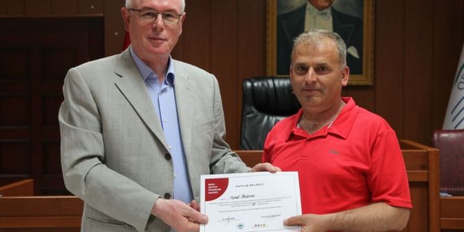 Odunpazarı’nın Süper Babaları Sertifikalarını Aldı