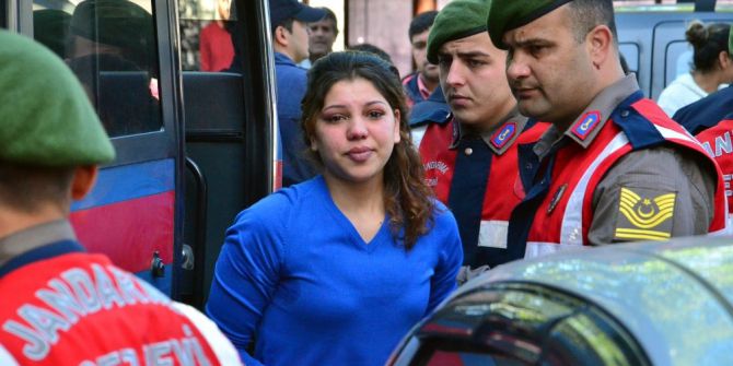 Cinayet Sanığı Kadına, "Ceza Sorumluluğu Tam" Raporu