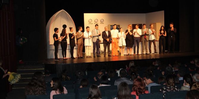 Öğrenciler "Vladimir Komarov" Oyununu Sahneledi