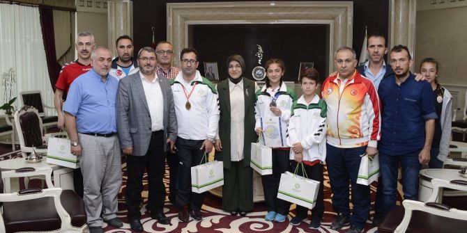 Başkan Toru Başarılı Sporcuları Ağırladı