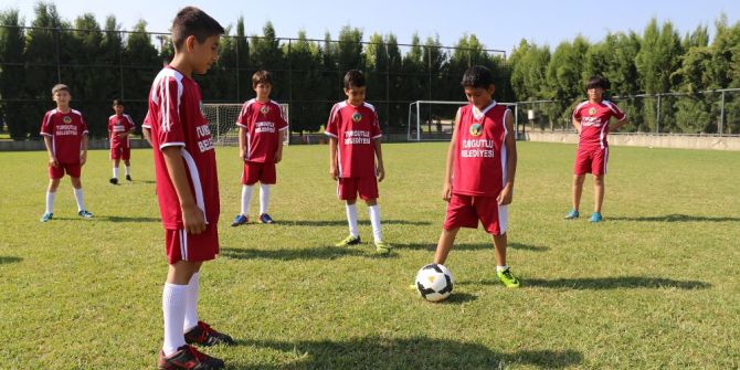 Yaz Spor Okulu Turgutlulu Çocukları Bekliyor