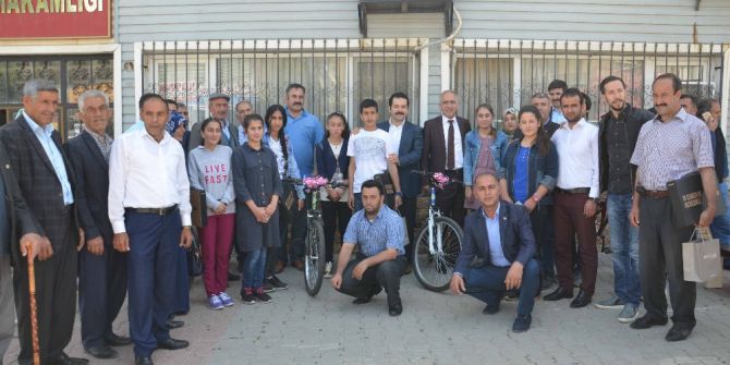 Teog Birincileri Ödüllendirildi