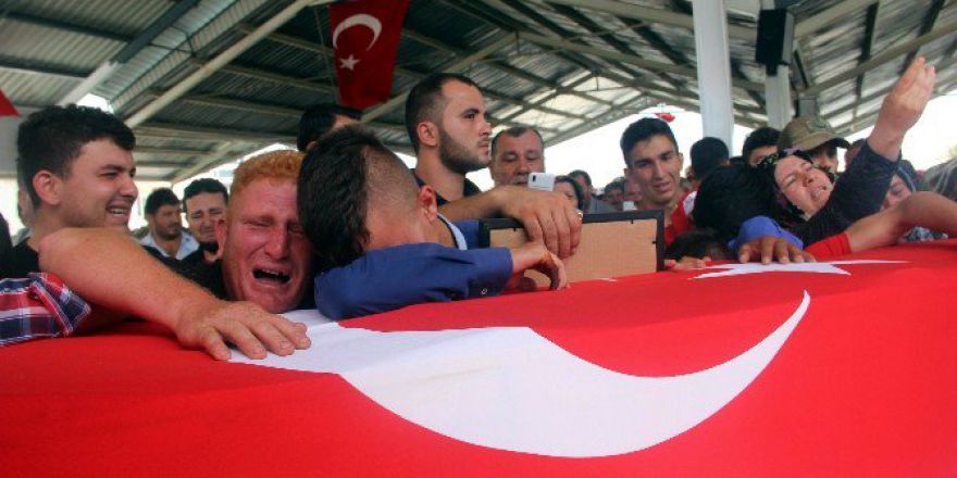 Gaziantepli Şehit Mehmet Bakan Gözyaşlarıyla Toprağa Verildi