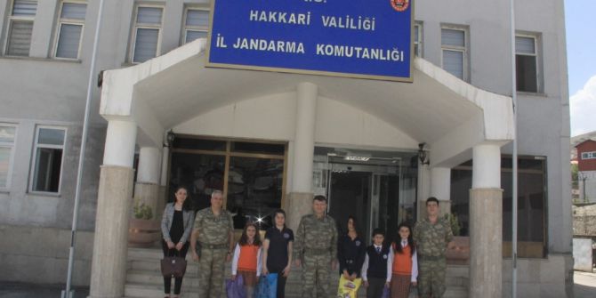 Mehmetçik Başarılı Öğrencileri Ödüllendirdi