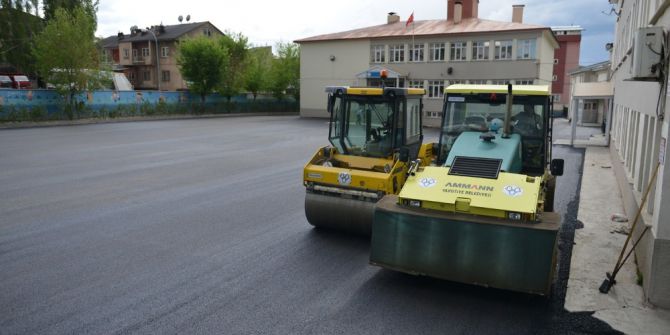 Yakutiye’den Eğitime Asfalt Desteği