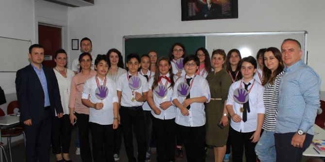 Kültür Eğitim Kurumundan Dil Festivali