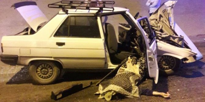 Artvin’de Trafik Kazası: 2 Ölü, 1 Yaralı