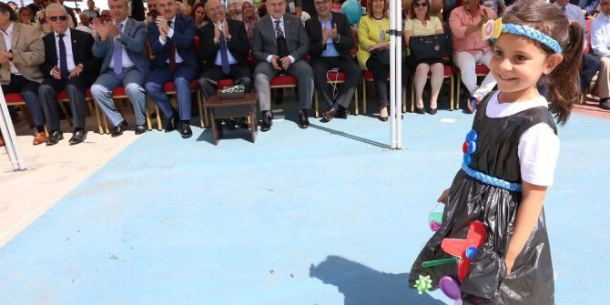 Pamukkale’den Çevre Gününe Defileli Etkinlik