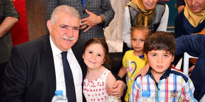 Kimsesiz Çocuklar İftarda Buluştu