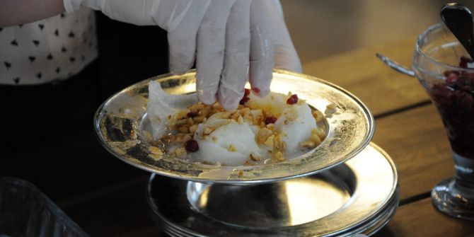 Saray Tatlısı ‘Güllaç’ Sadece Ramazan Ayında Tüketiliyor