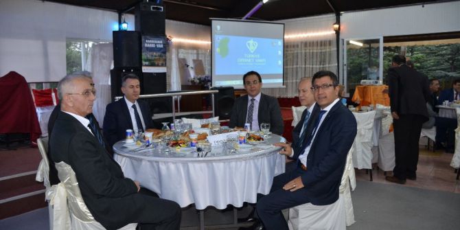 Bilecik İl Müftülüğü Ve Diyanet Vakfı Bilecik Şubesinden İftar