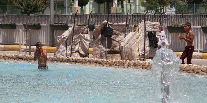 Suriyeli Çocukların Tehlikeli Havuz Molası