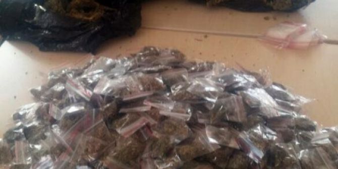 Adana’da Bir Evde 4 Kilo 450 Gram Esrar Ele Geçirildi