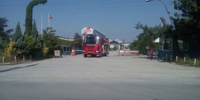Fabrikada Yangın İhbarı İtfaiye Ve Polisi Harekete Geçirdi