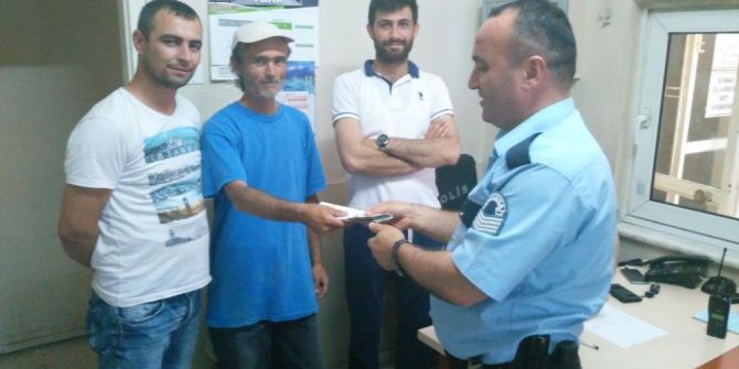 Tahsilat Parasını Düşürdü Maski Personeli Buldu