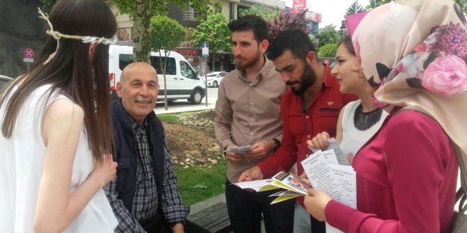 Düzce Üniversitesi Öğrencileri 200 Yaşlıya Rehberlik Etti