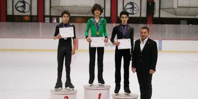 İhlas Koleji Öğrencisi Buz Pateninde Şampiyon Oldu
