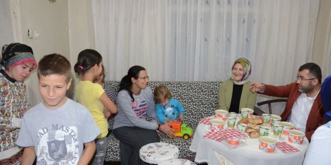 Ak Parti İl Başkanı Keskin, 5 Çocuklu Özdemir Ailesi İle İftar Yaptı