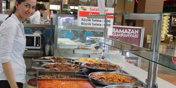 Ramazanda Piazza Ziyaretçilerine Farklı Menüler Sunuluyor