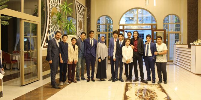 Çınar Kolejinde Mezuniyet Coşkusu