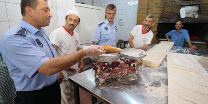 Akyazı Zabıtasından Ramazanda Fırınlara Sıkı Denetim