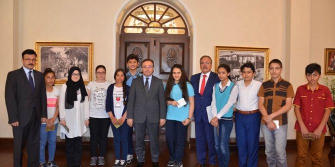 Vali Çataklı Teog Birincilerini Makamında Kabul Etti