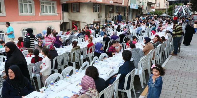 Eyüplüler Gönül Sofralarında Buluşuyor