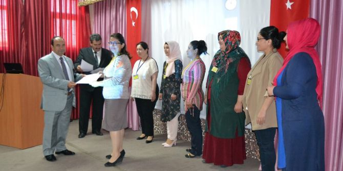 Kulu’da Aile Eğitim Kursunu Tamamlayan Kursiyerlere Sertifikaları Verildi