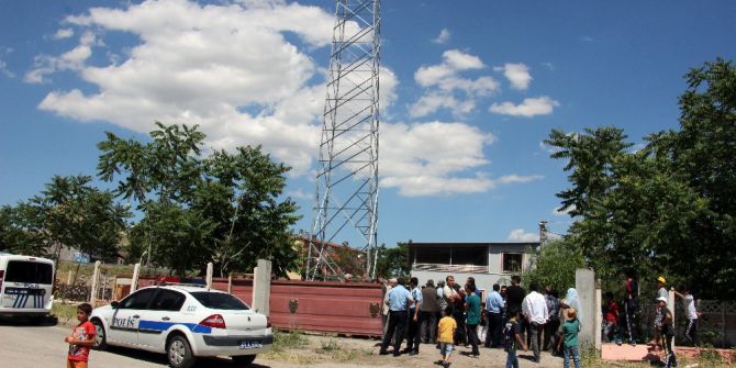 Mahalleliden Baz İstasyonu Tepkisi