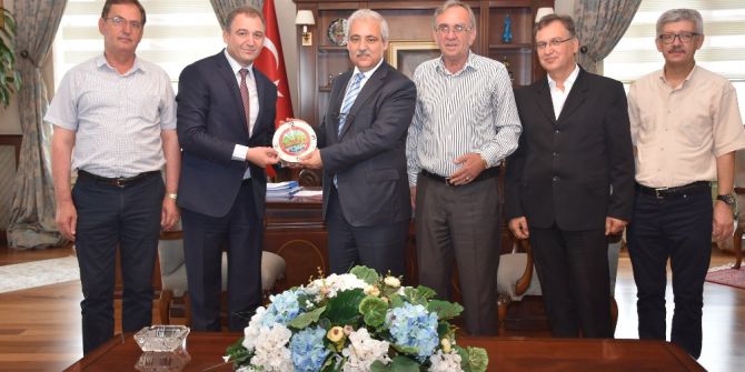 Vali Güvençer, Makedonya Ve Balkan Göçmenlerini Ağırladı