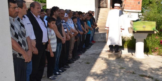 Sinop’ta Eşi Tarafından Öldürülen Genç Toprağa Verildi