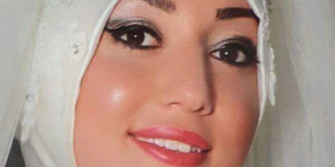 Elektrik Akımına Kapılan Yakınını Kurtarmak İsteyen Hamile Kadın Canından Oldu